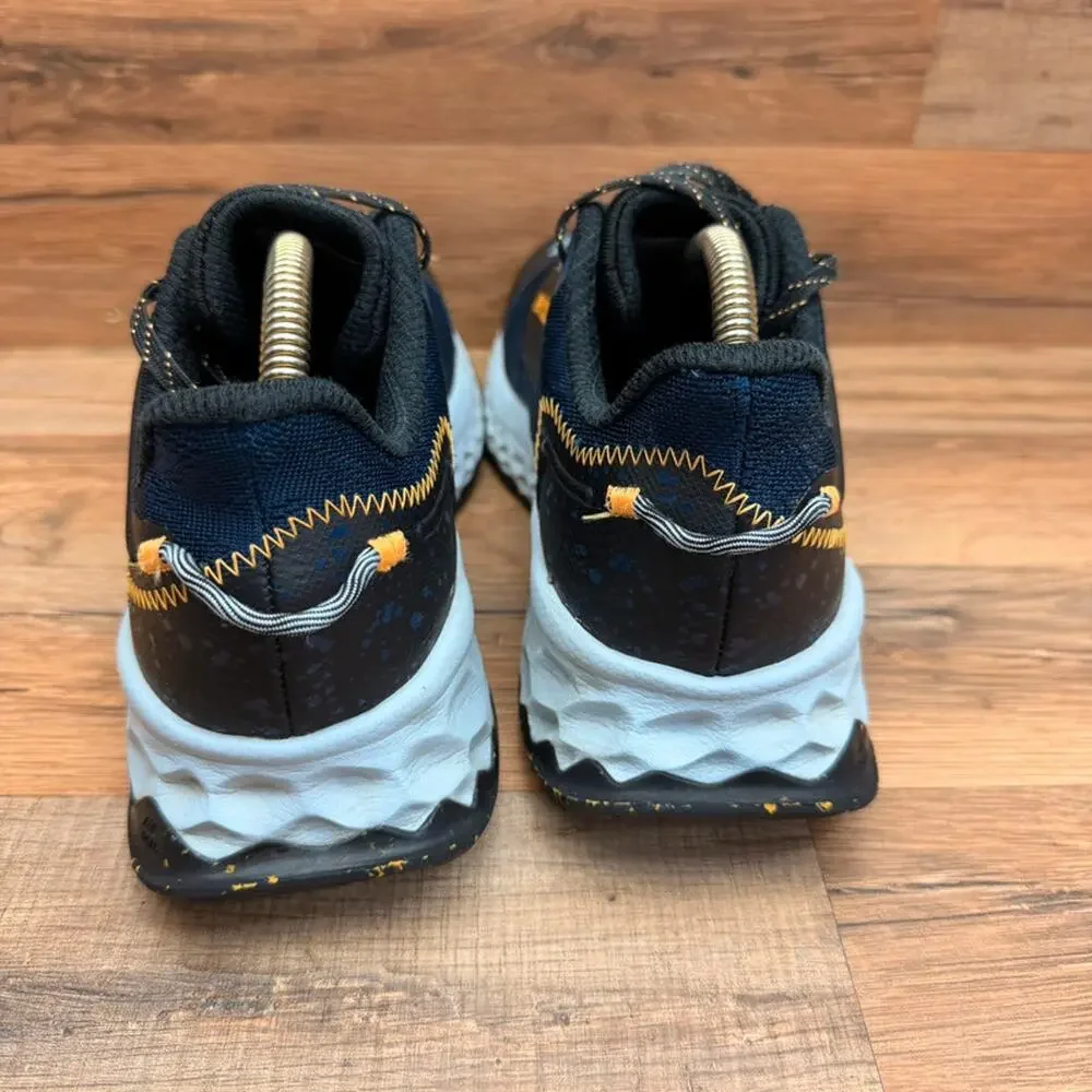 New Balance size unisex M10 W11.5 D Fresh Foam Garoé Navy Hot Marigold Running
